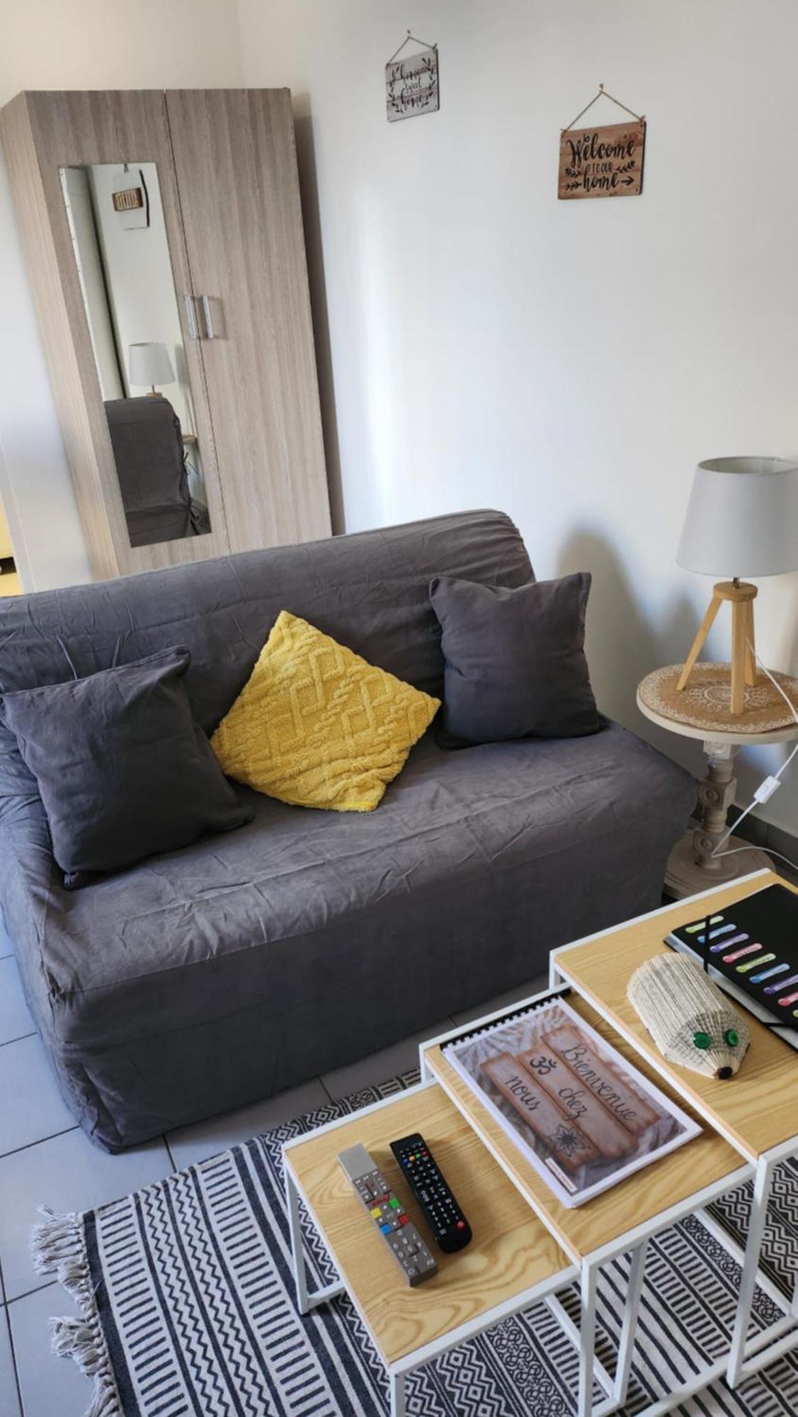 Joli Studio En Centre Ville Faremoutiers Екстериор снимка