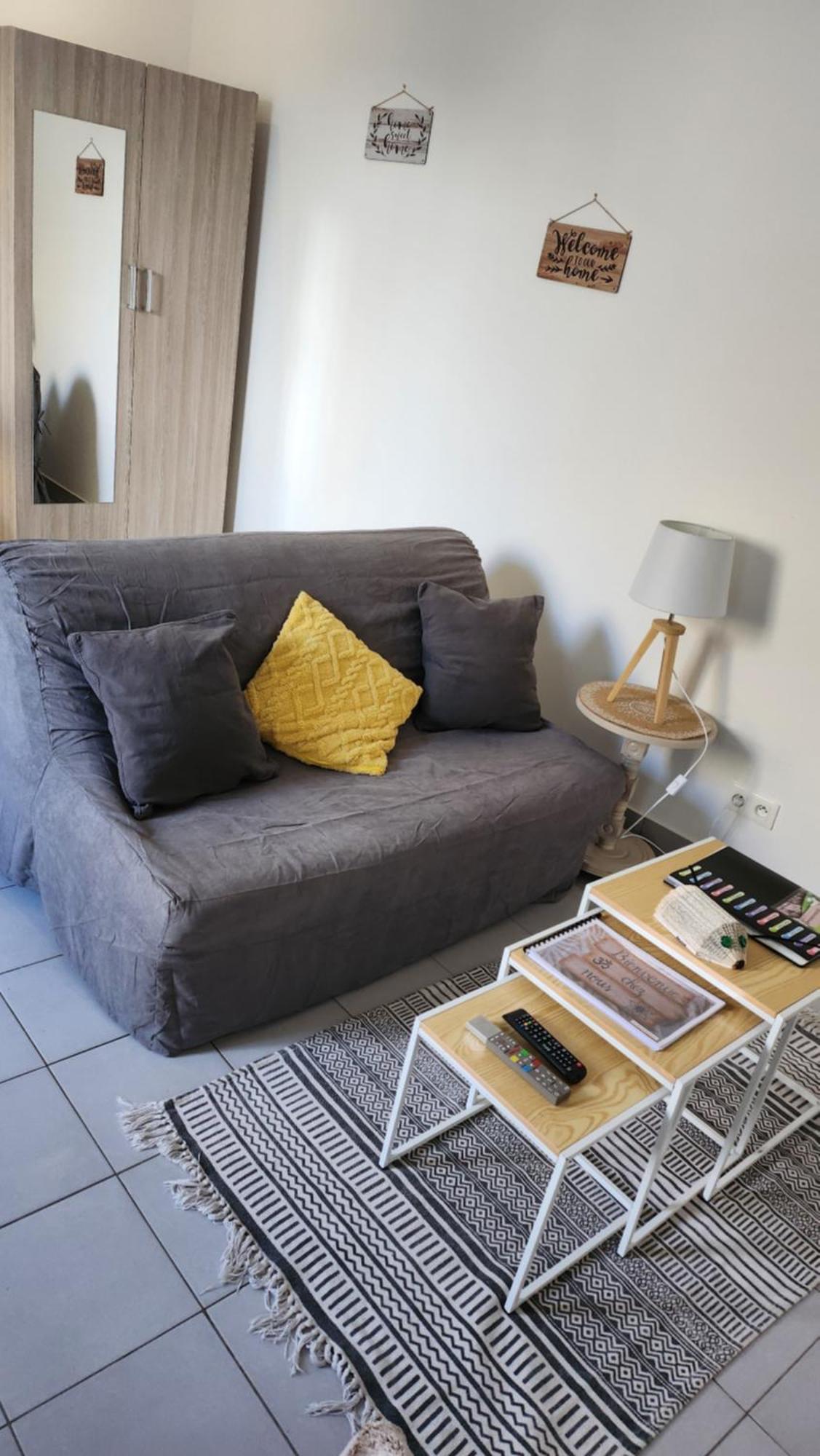 Joli Studio En Centre Ville Faremoutiers Екстериор снимка